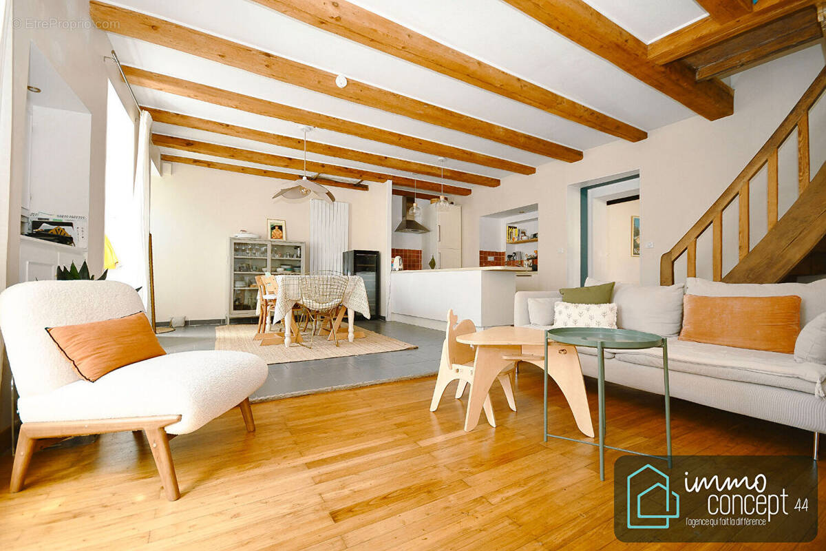 Maison à ROUANS