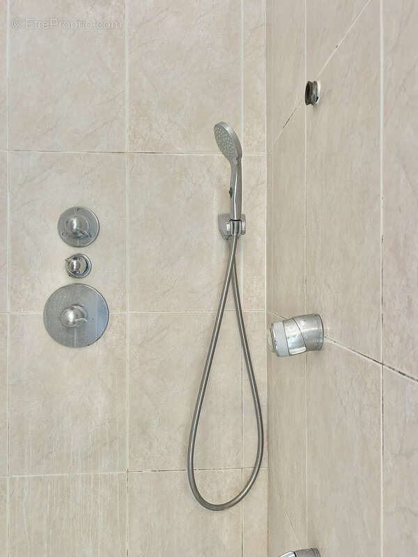 Maison à SAINT-LAURENT-D'AGNY