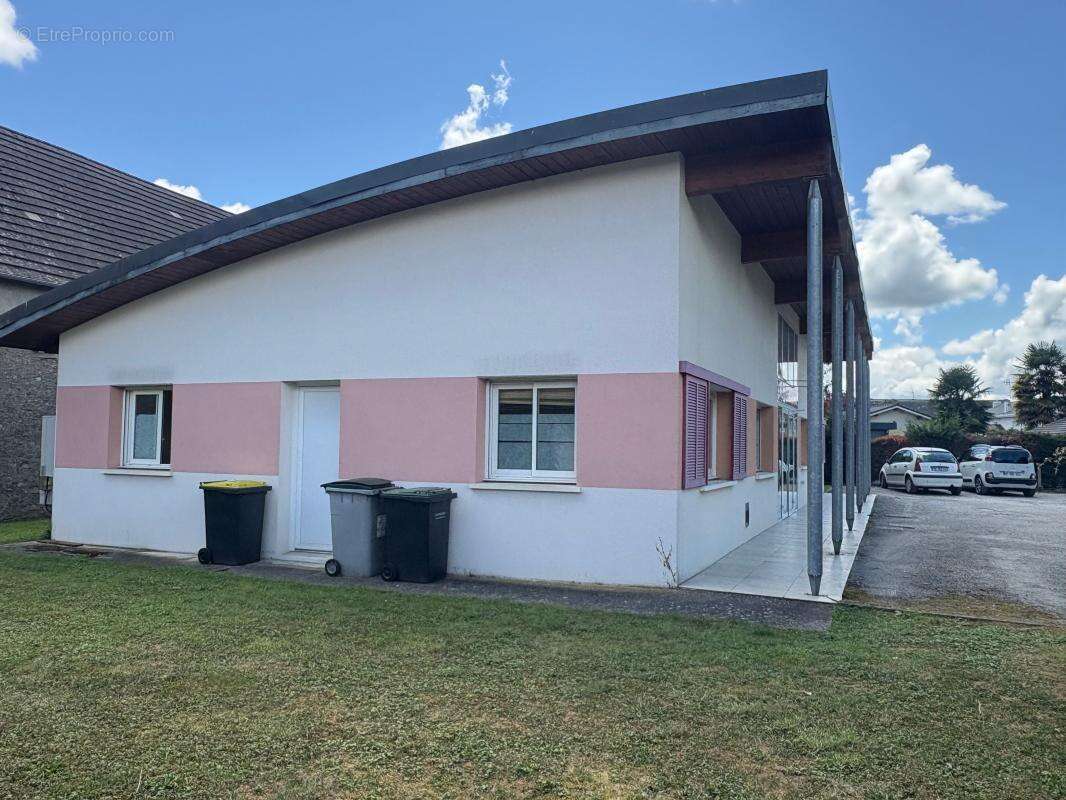Soumoulou, Entre Pau et Tarbes, bureaux à vendre de 170m2 sur 1330m2 de terrain (parkings) - photo 4