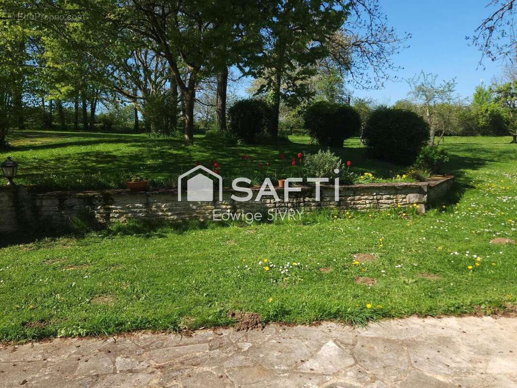 Photo 2 - Maison à CHARNY