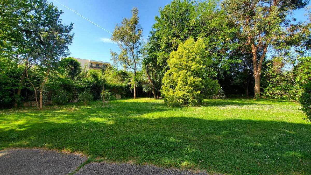 Appartement à VILLENEUVE-LOUBET