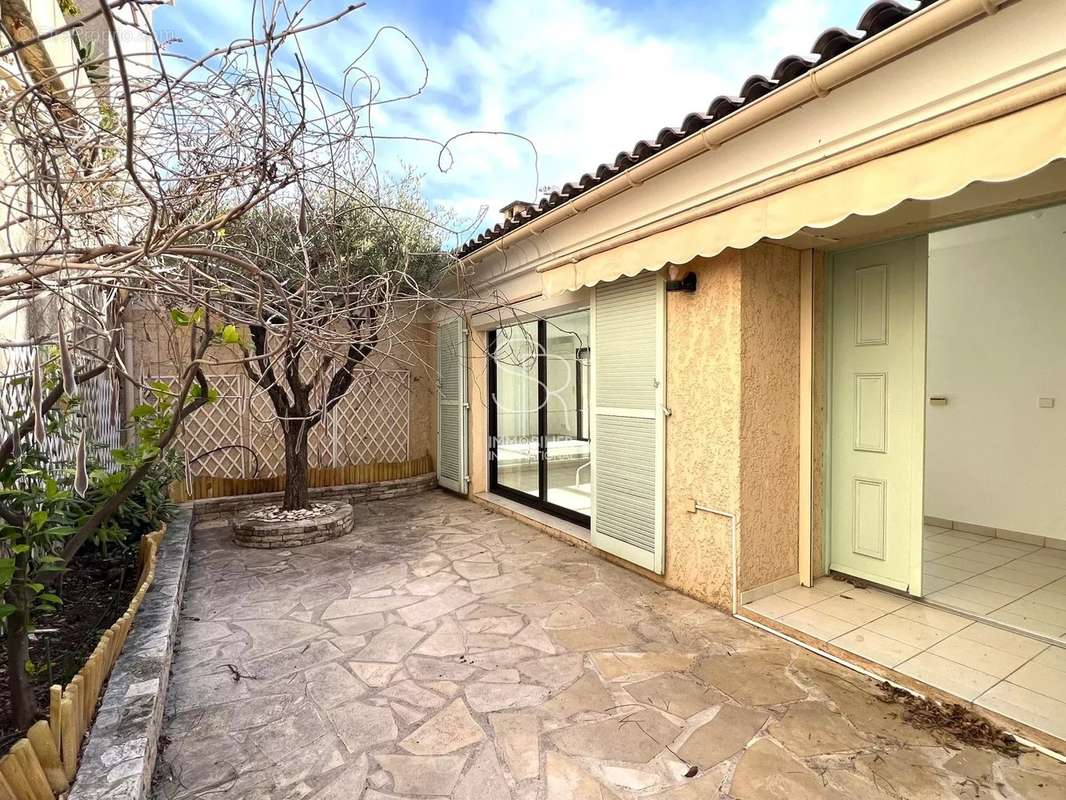 Maison à VILLENEUVE-LOUBET