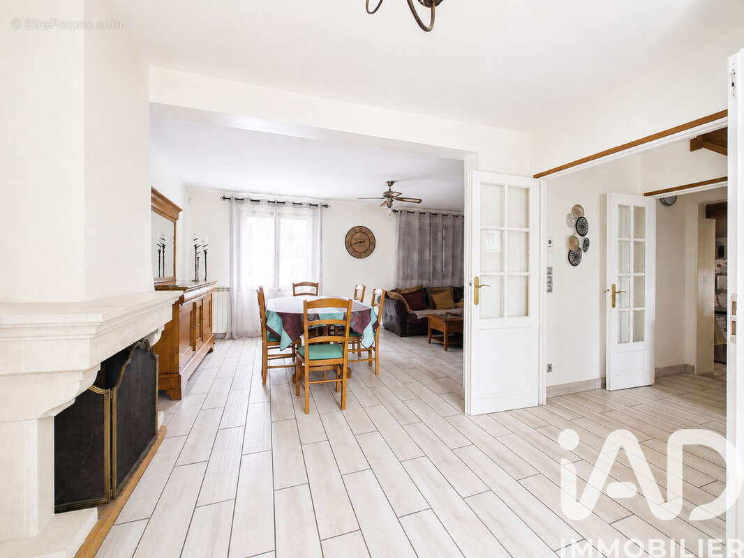 Photo 3 - Maison à SAINTE-GENEVIEVE-DES-BOIS