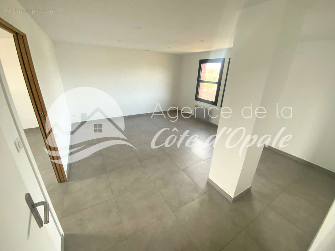 Appartement à MERIGNIES