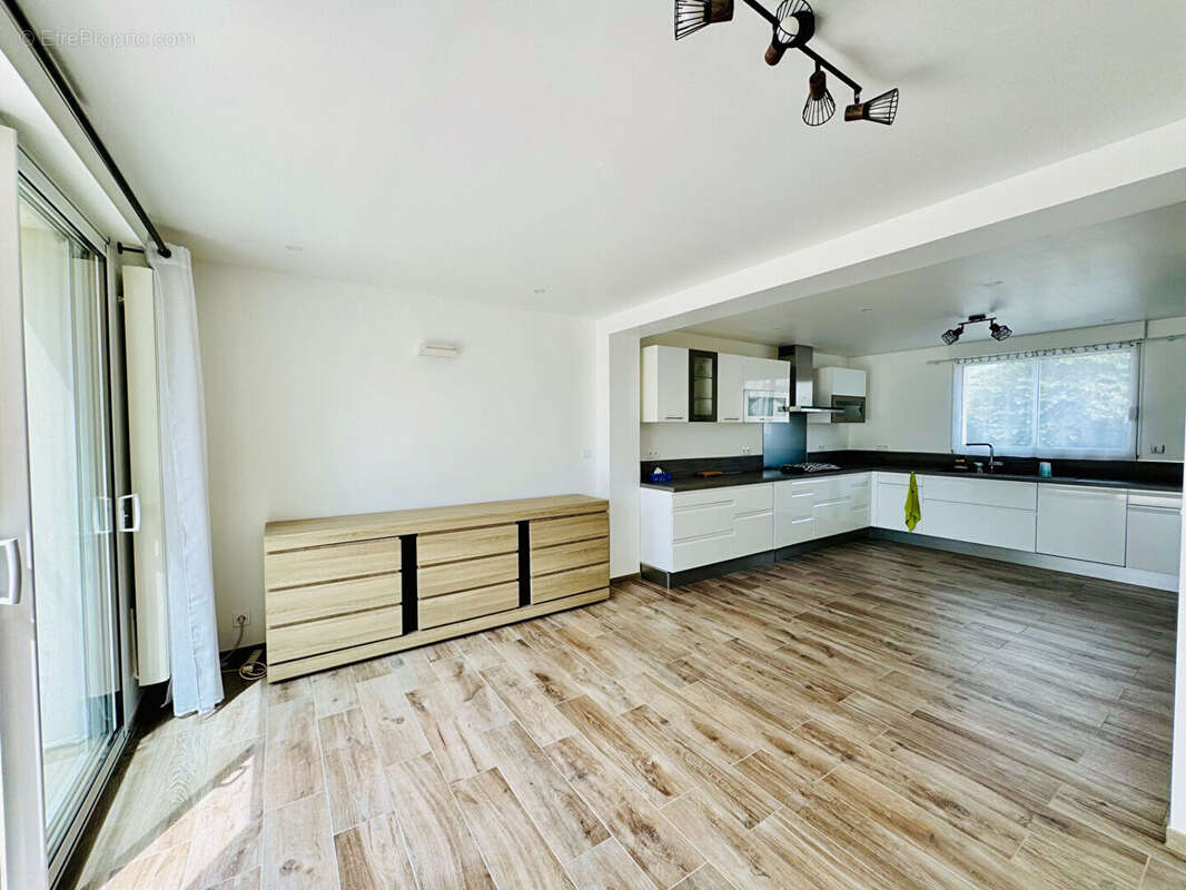 Maison à ATHIS-MONS