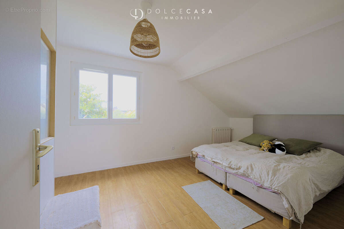 Maison à CHAMPS-SUR-MARNE