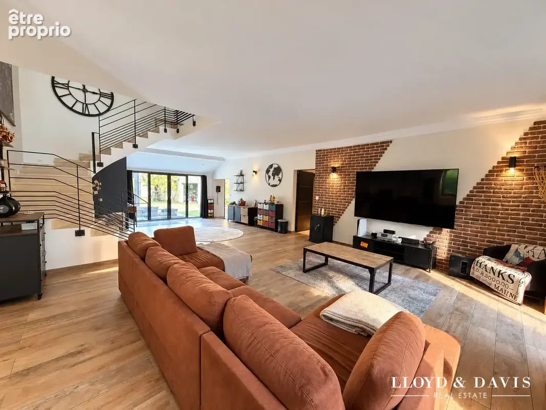Maison 10 pièces 340 m² à vendre à Lamorlaye (60260) - photo 4