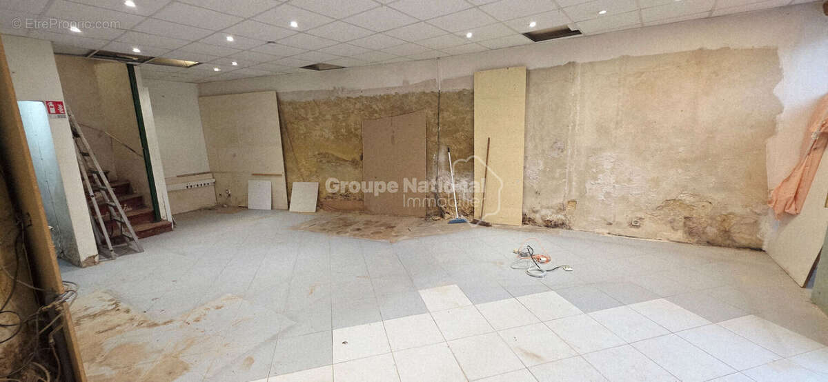 Commerce à CAVILLARGUES