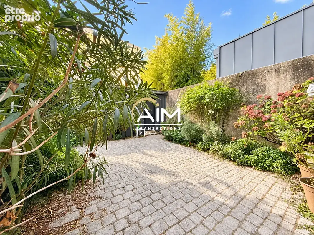 Particulier Nord Prébendes 300m² avec Garage - photo 12