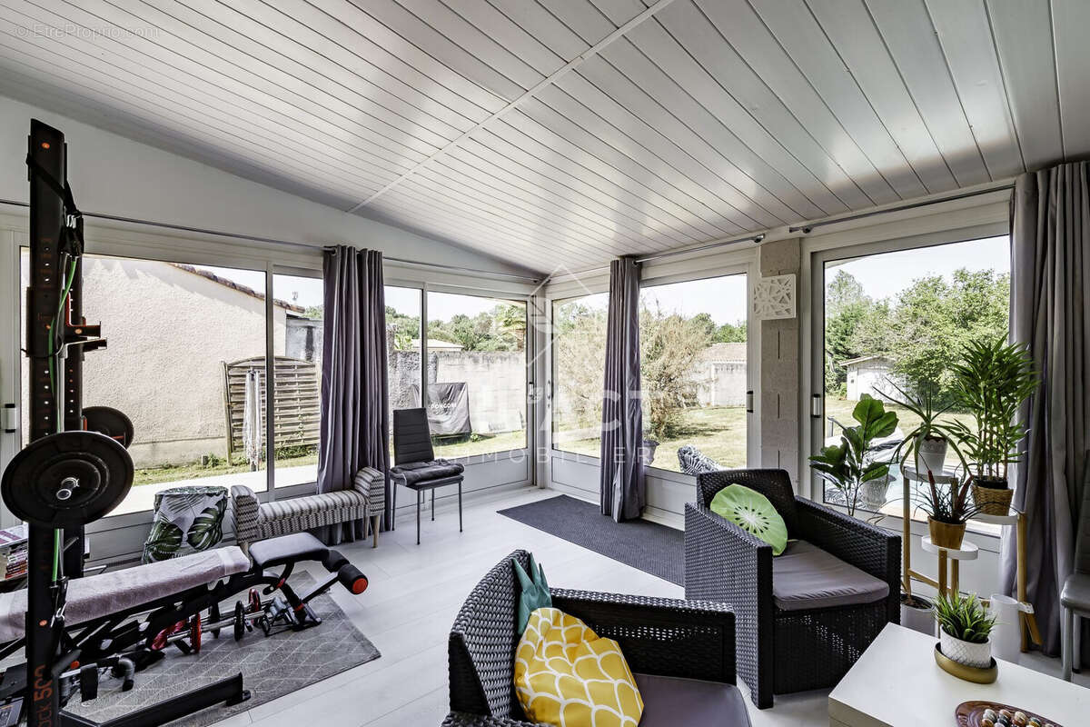 Maison à LE PIAN-MEDOC