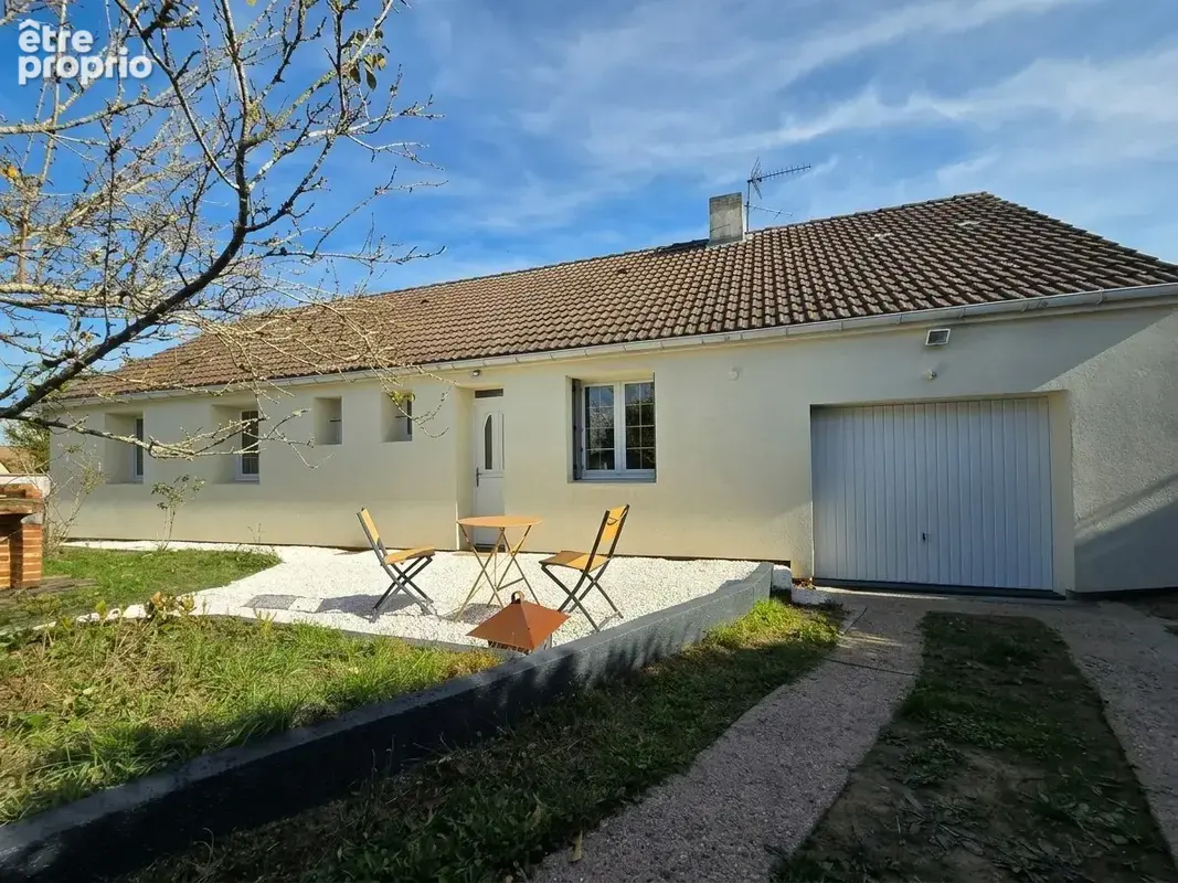 Maison à SAINT-LUBIN-DES-JONCHERETS