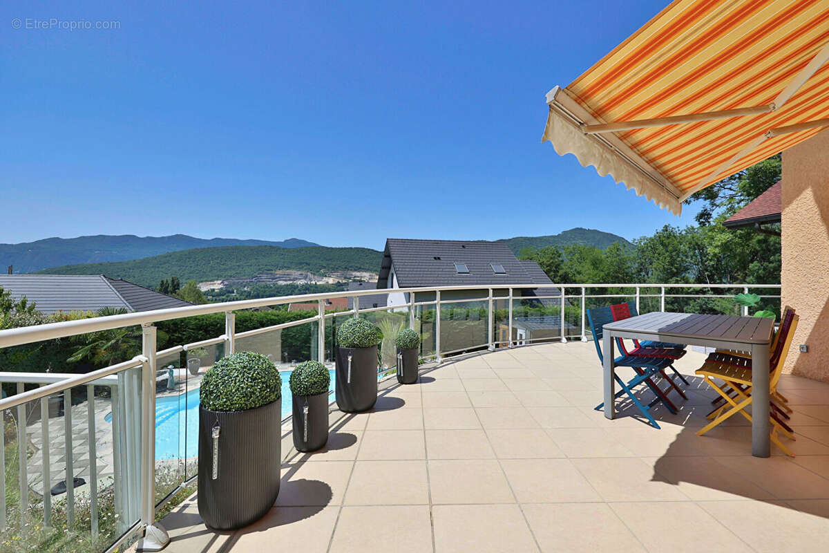Maison Gresy Sur Aix 7 pièce(s) 281 m2 au calme avec vue sur le lac du Bourget - photo 2