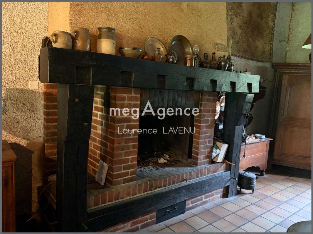 Maison avec le nécessaire en plain-pied avec plus de 2 hectares attenants - photo 7