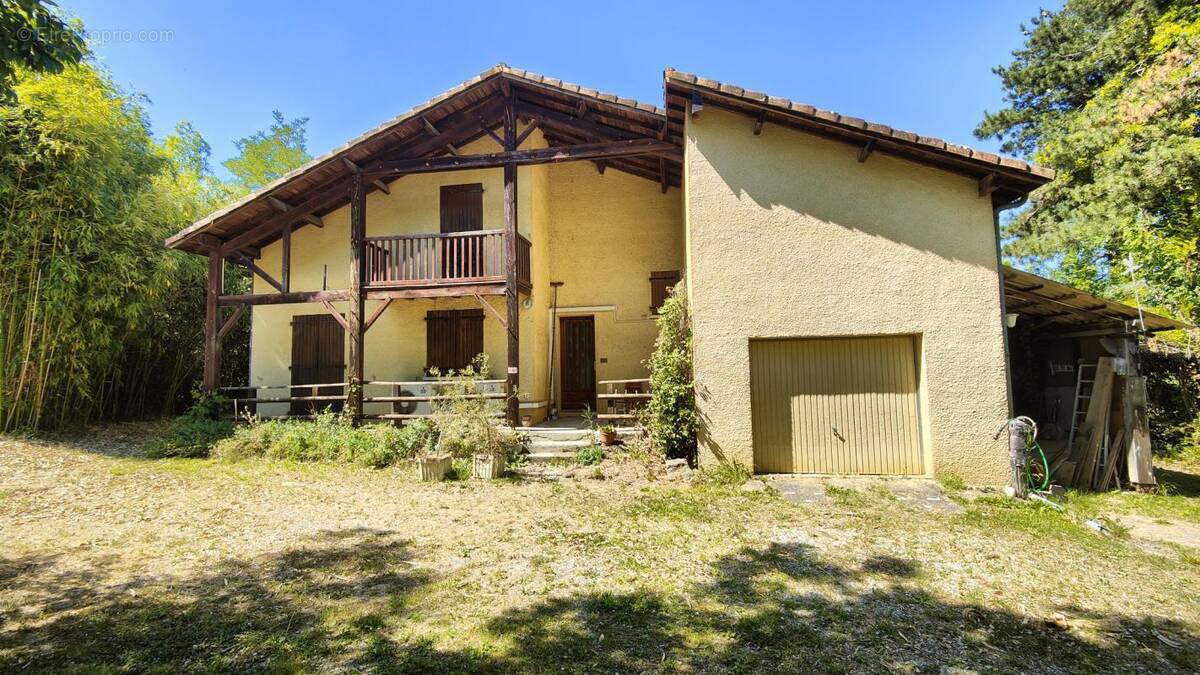 Maison à HAGETMAU