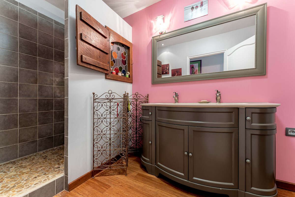 Appartement à FONTAINES-SUR-SAONE