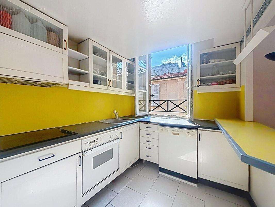 Maison à PARIS-12E