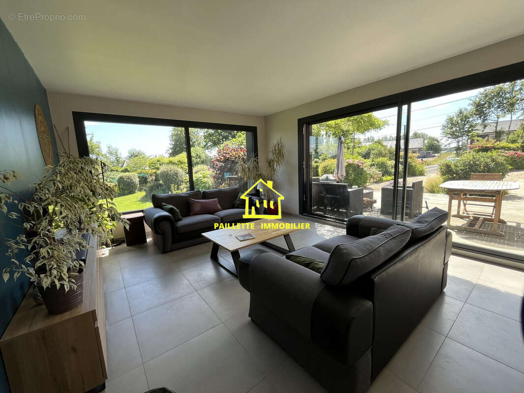 Maison 212 m² à Saint-Eustache-La-Foret  - photo 3