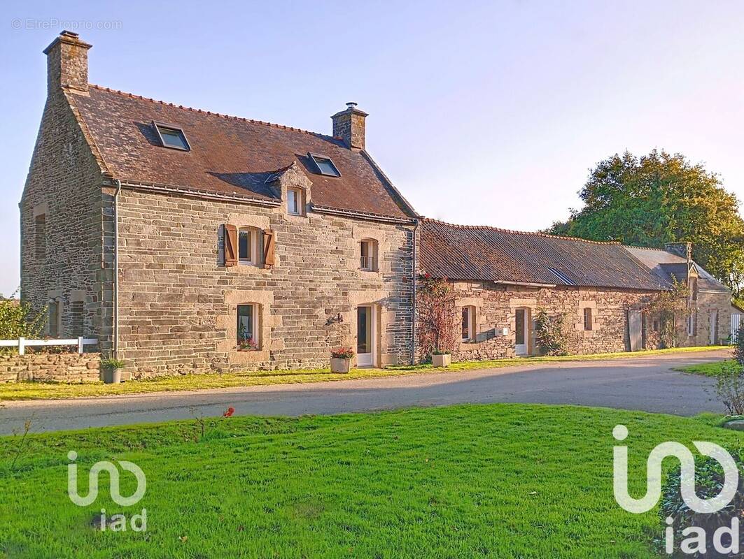 Photo 1 - Maison à PLUMELIAU