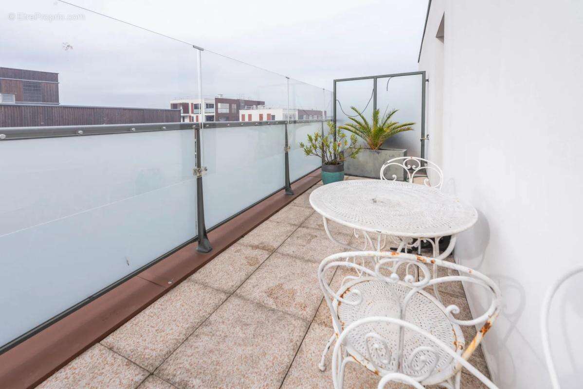 Appartement à COLOMBES