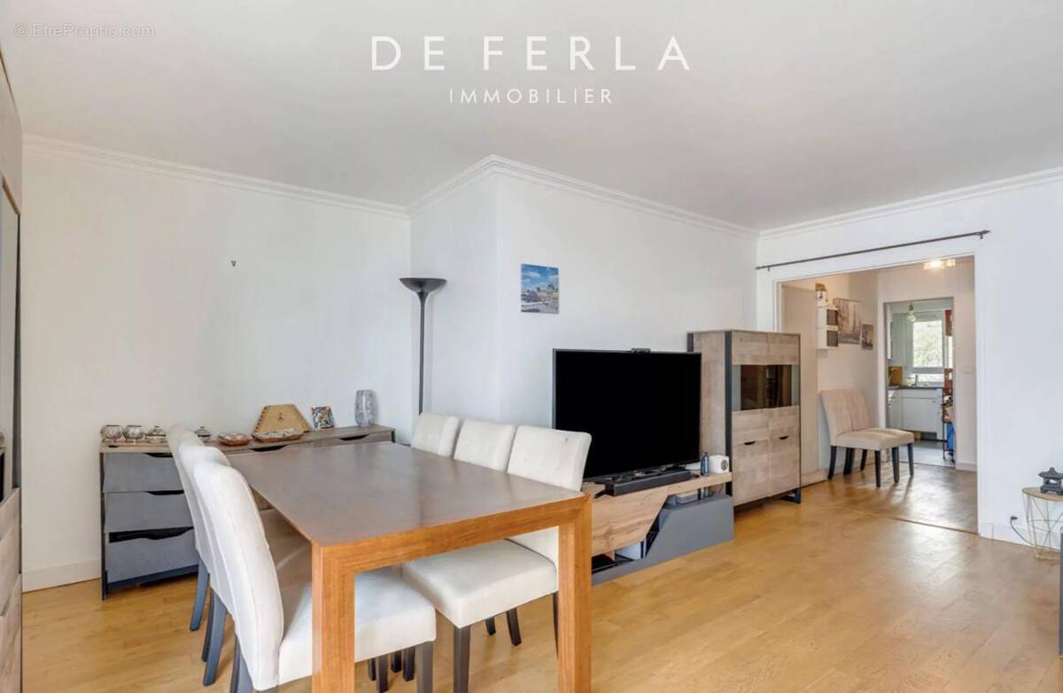 Appartement à PARIS-15E