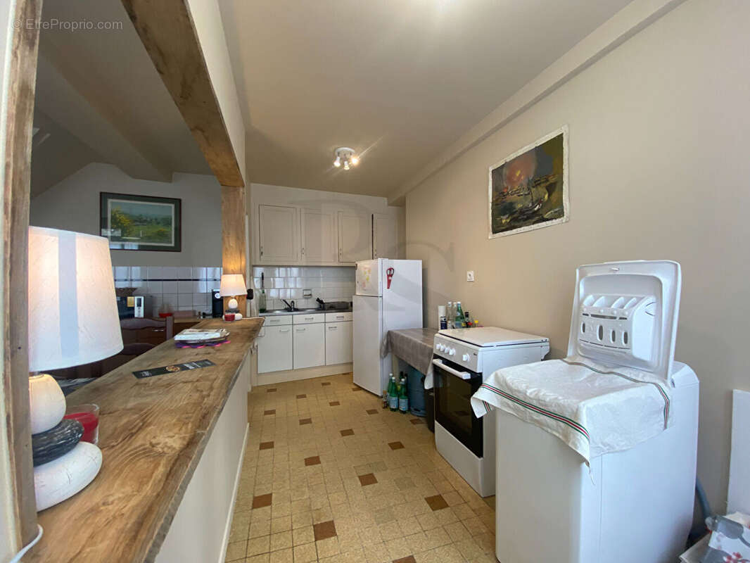 Maison à SAINT-GEORGES-DE-ROUELLEY