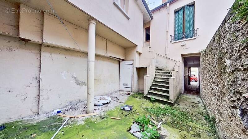 Maison à MONTMIRAIL