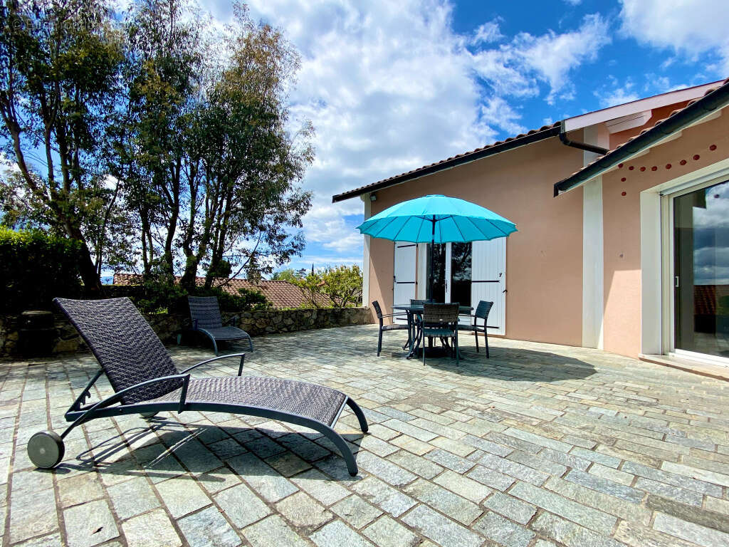 Maison à SAINT-LAURENT-D'AGNY