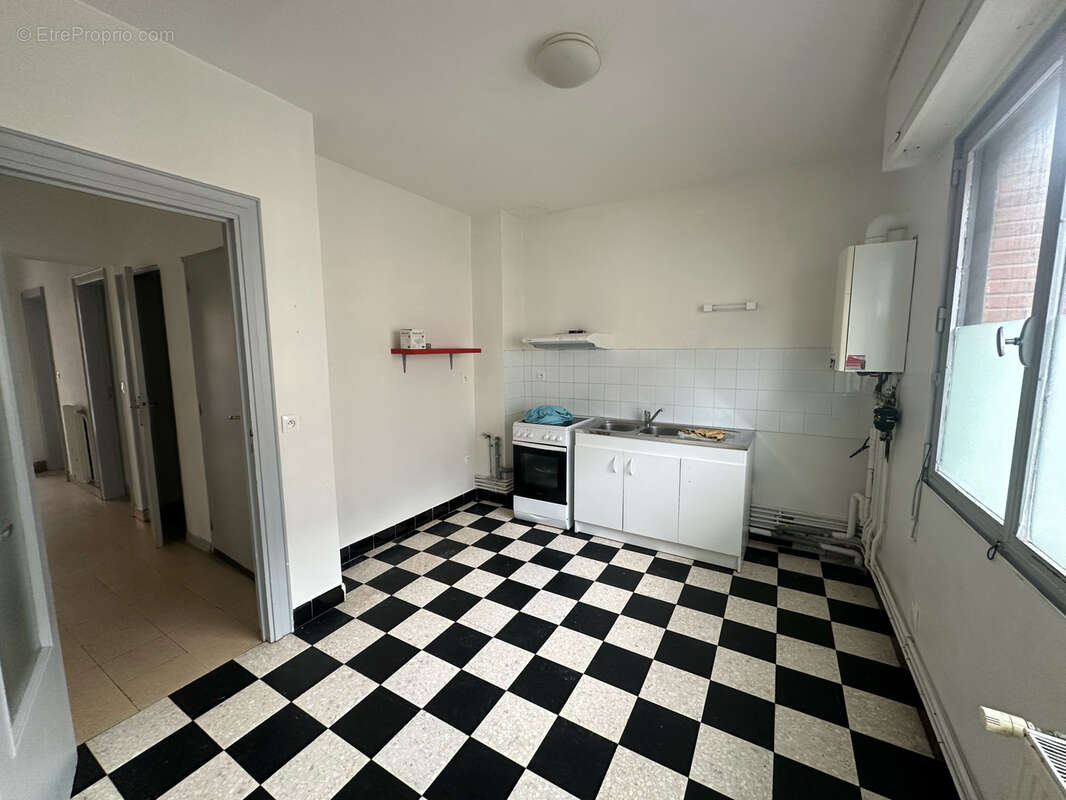 Autre à VALENCIENNES