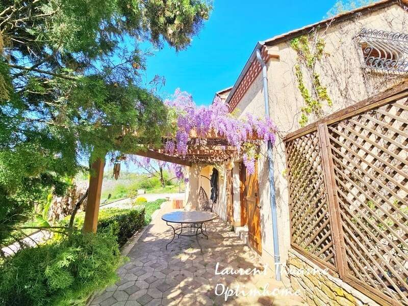 Maison à LE LARDIN-SAINT-LAZARE
