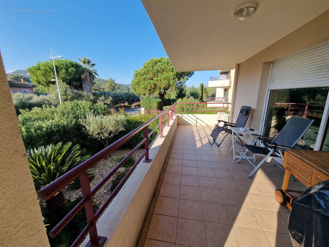 Appartement à HYERES