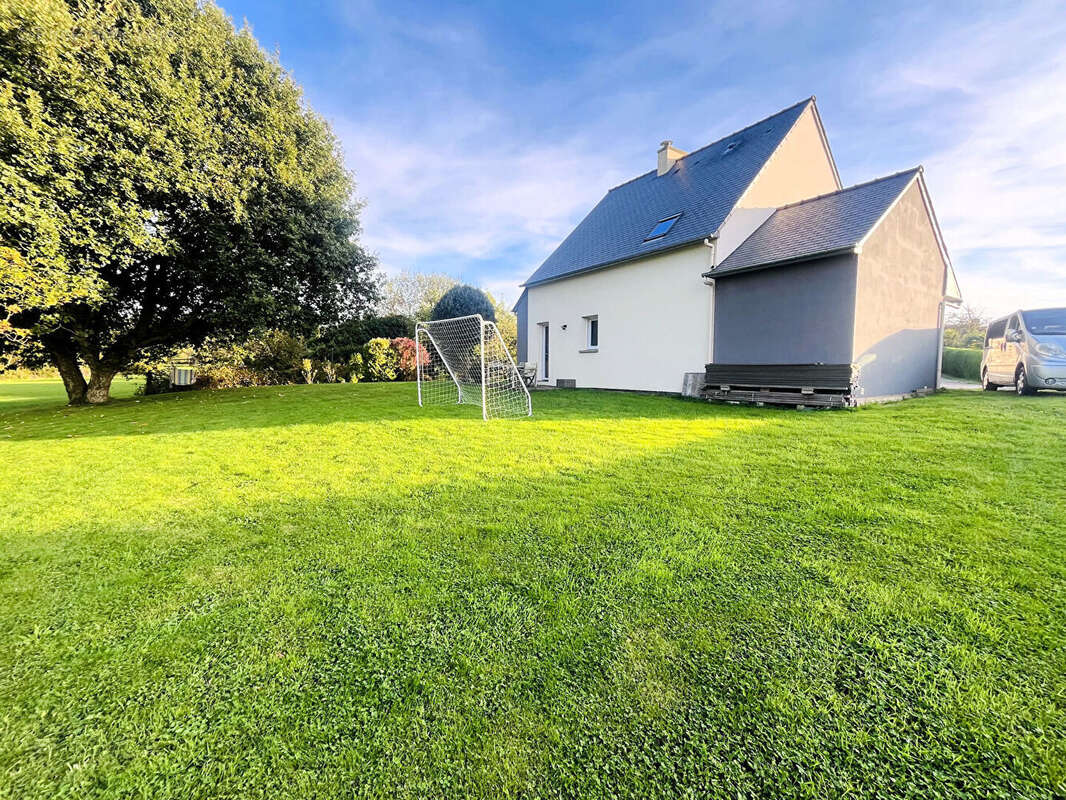 Maison à MINIAC-MORVAN