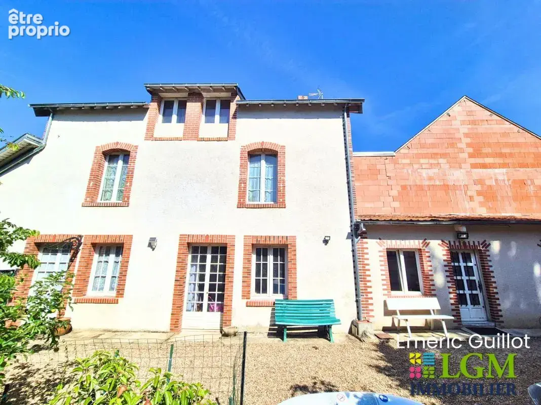 Maison de bourg 166 m² – Deux logements – Garage double - Grenier - Remises – Idéal investisseur – Cellettes (41120) - photo 4