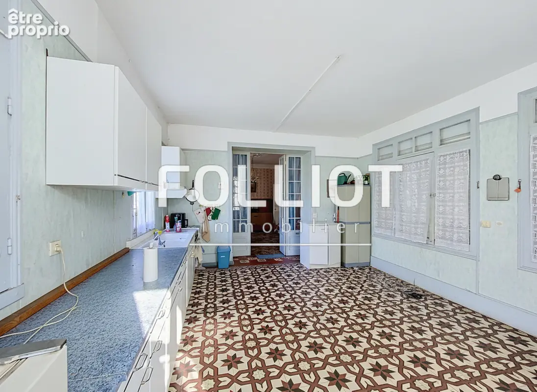 Appartement à rénover à proximité de la mer / Granville - photo 3