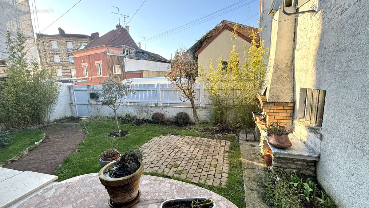 Appartement à SAINT-LEU-LA-FORET