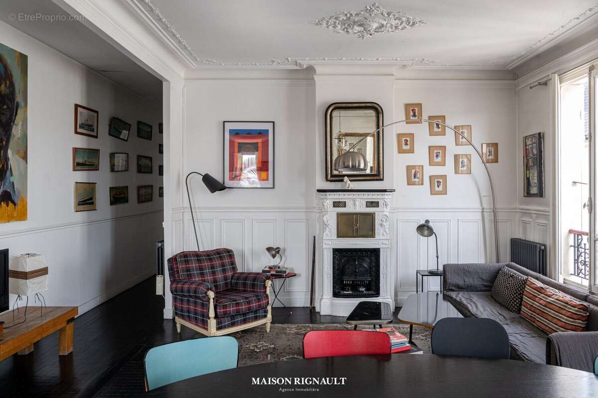 Appartement à PARIS-18E