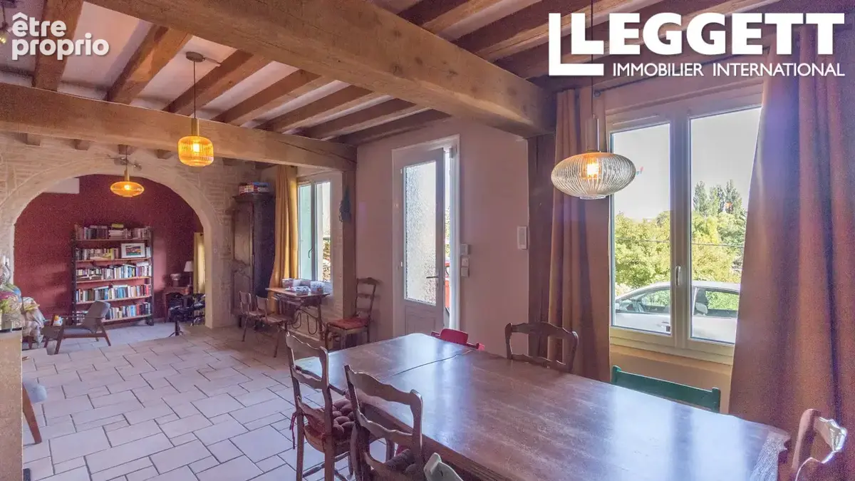 Maison de caractère avec piscine, vue vallée et esprit campagne chic - photo 3