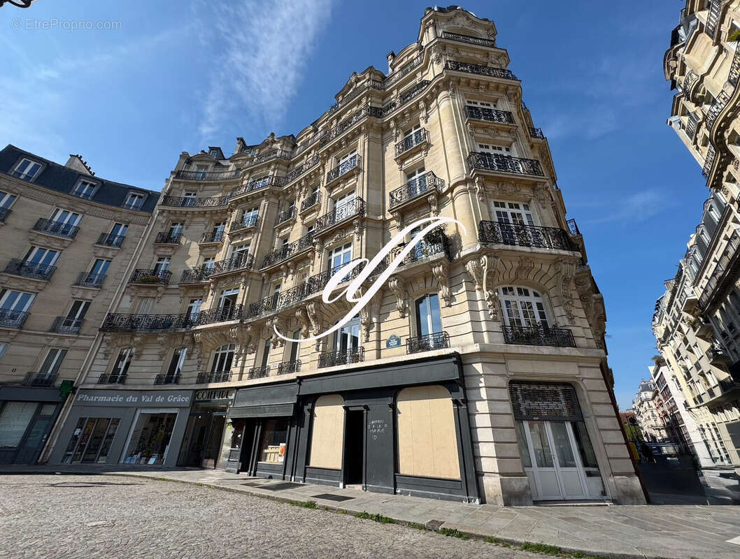 Commerce à PARIS-5E
