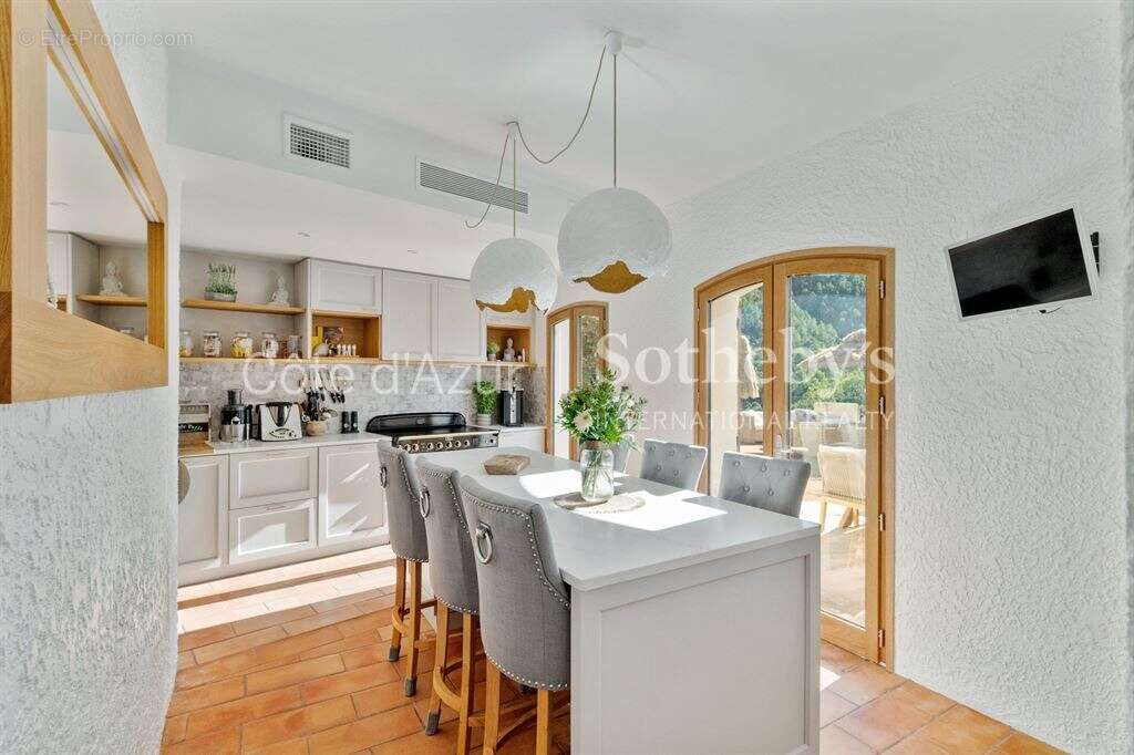 Maison à LES ADRETS-DE-L'ESTEREL