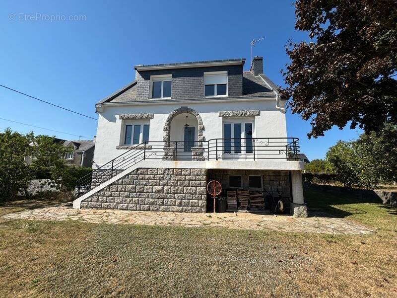 Maison à RIEC-SUR-BELON