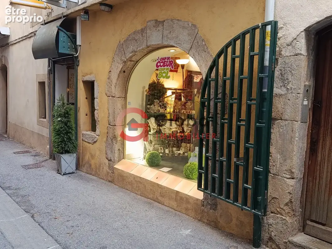 Fonds de commerce en exclusivité - Centre-ville d'Alès - photo 2