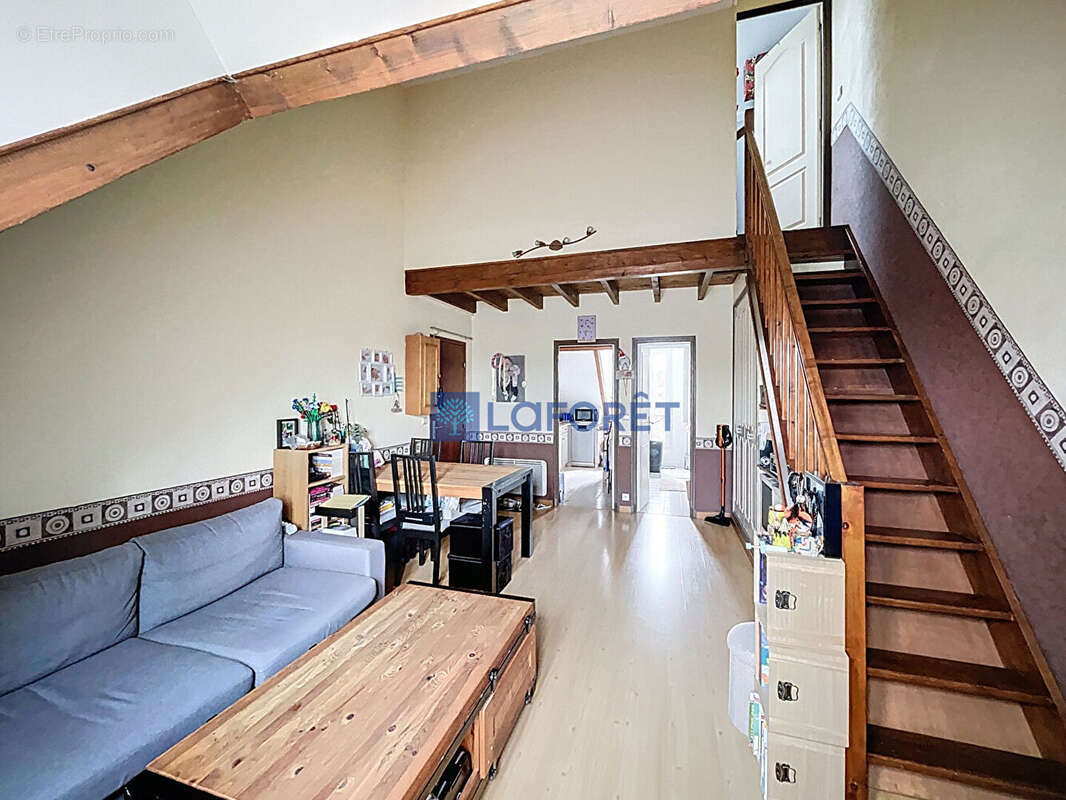 Appartement à MAISSE