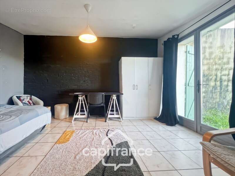 Domaine et Golf de Pont Royal, belle  propriété de 290 m2 établie sur un terrain de 2600 m2, cinq chambres, un bureau, piscine,  - photo 59