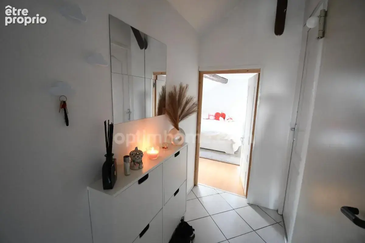 Immeuble complet - 3 appartements - places parking - photo 2