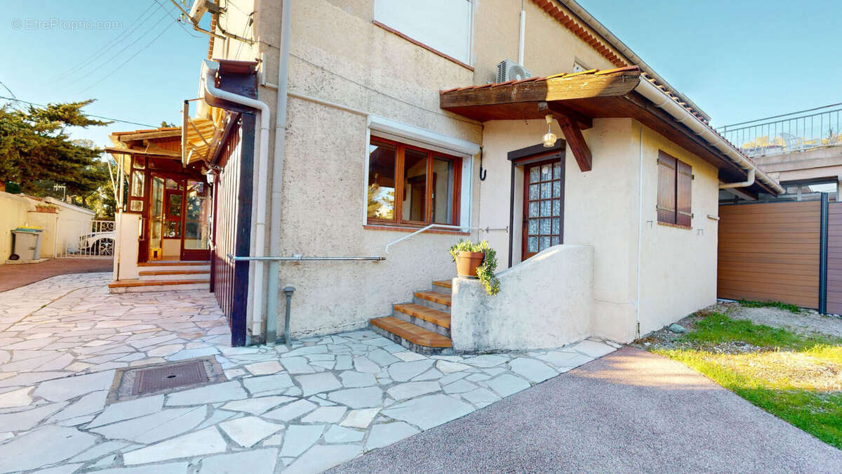 Appartement à SAINT-RAPHAEL