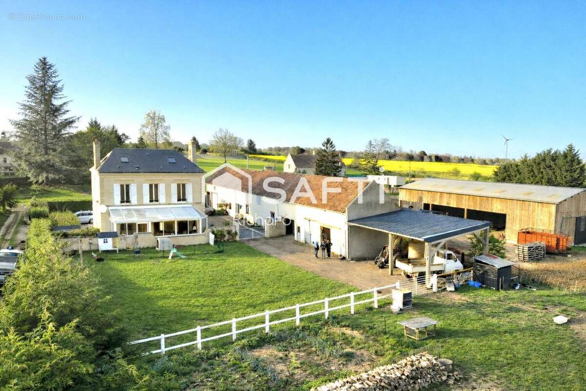 Maison 209 m² à Petiville  - photo 2