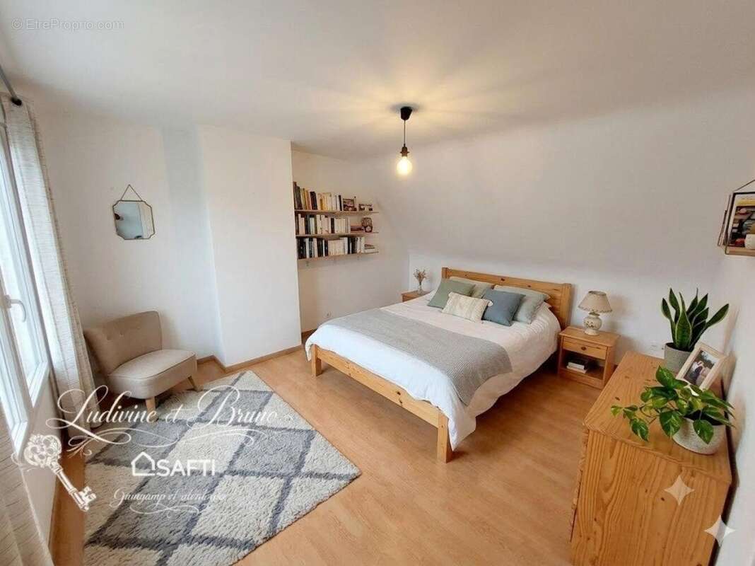 Maison 126 m² à Guingamp  - photo 4