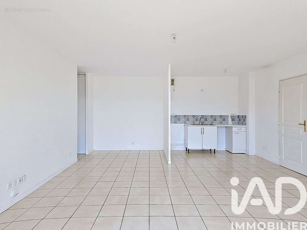 Photo 6 - Appartement à VILLEURBANNE