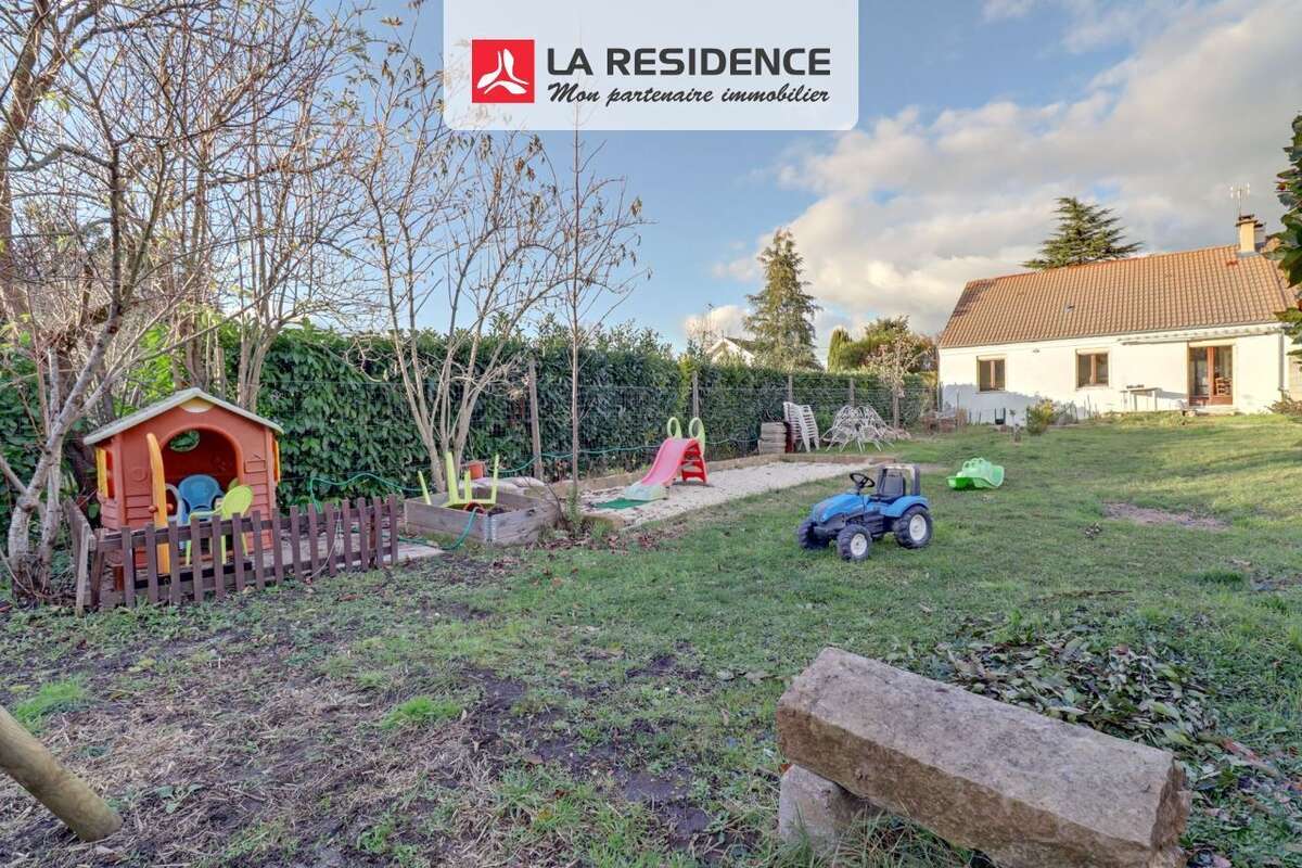 Maison à VILLIERS-SAINT-FREDERIC