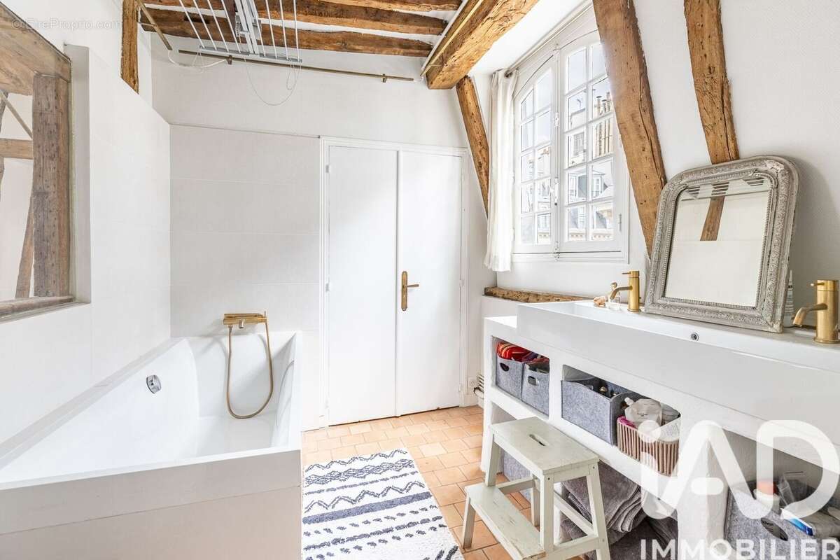 Photo 7 - Appartement à PARIS-4E