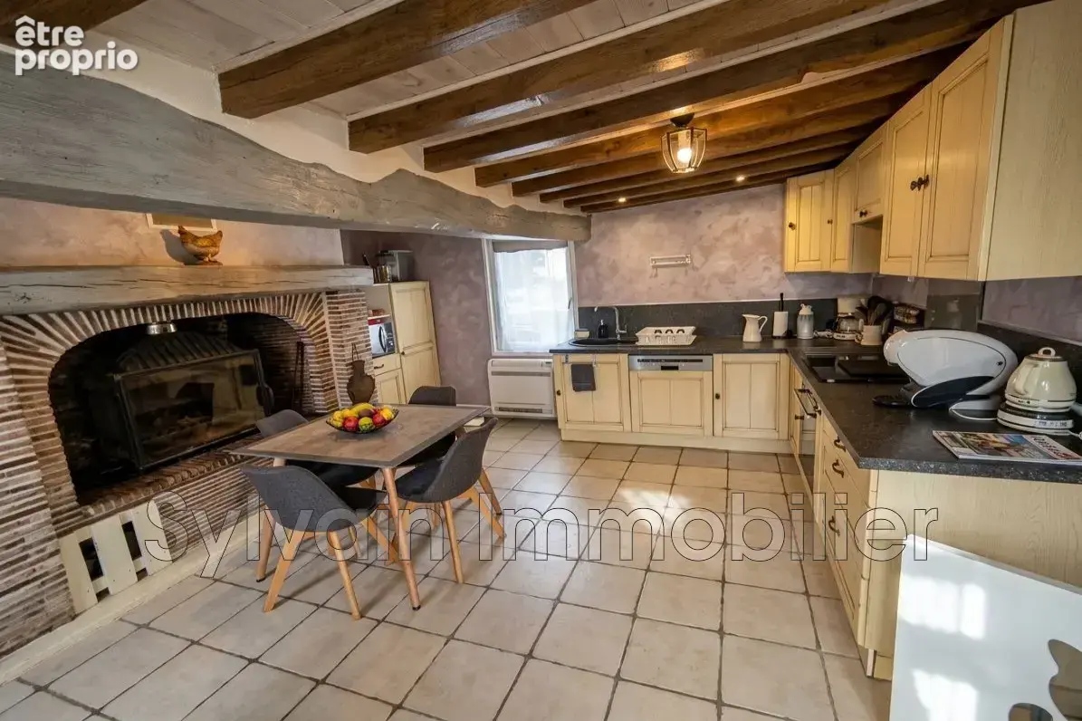 Maison 6 pièces 98 m² à vendre à Forges-Les-Eaux (76440) - photo 2